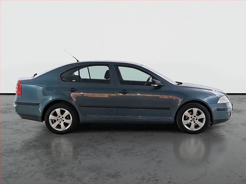 Škoda Octavia (2007) 1.9 TDI, Serv.kniha - fotka 6 z 16