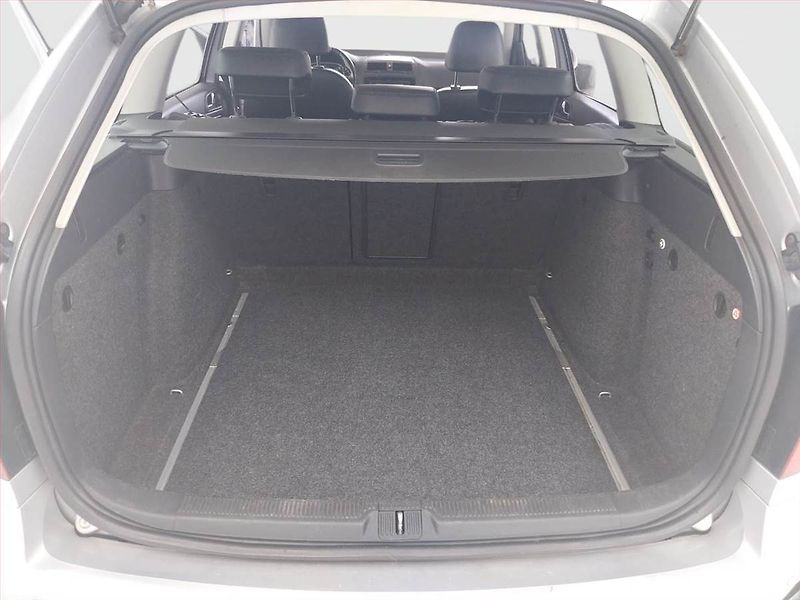 Škoda Octavia (2011) Laurin&Klement 2.0 TDI, 4X4 - fotka 14 z 20