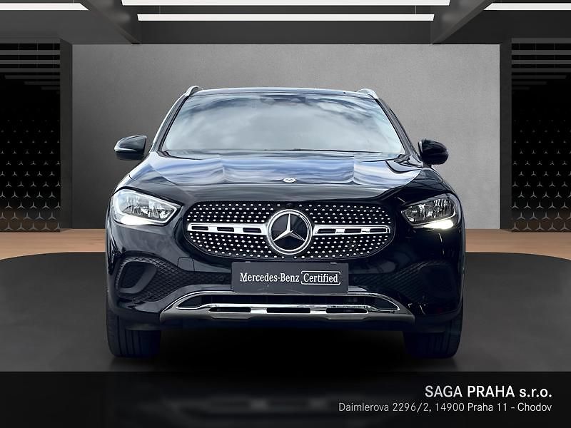 Mercedes-Benz GLA 180d Aut. - fotka 2 z 18