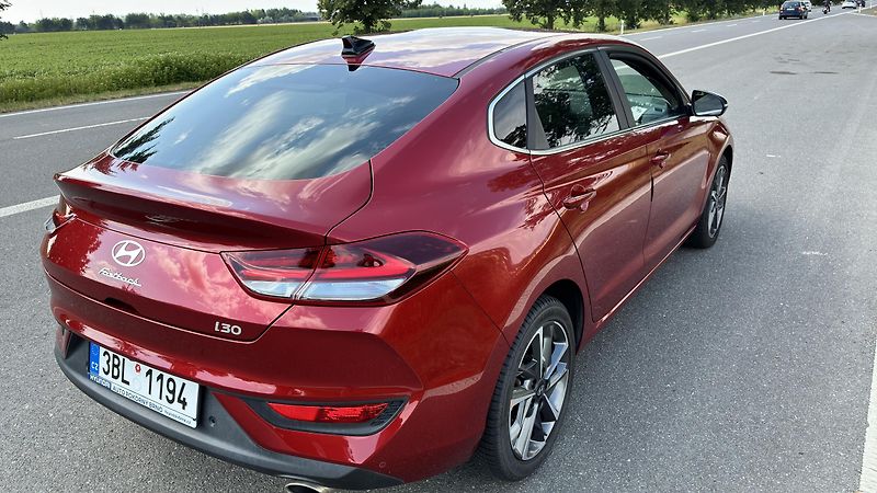 Hyundai i30 (2024) Fastback - fotka 6 z 21