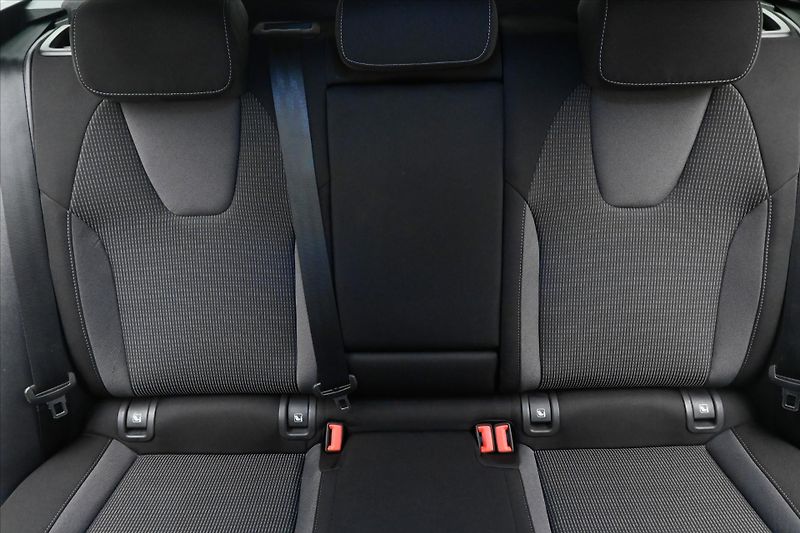 Škoda Octavia 2,0 TDI 110kW DSG NAVIGACE Zár - fotka 27 z 30