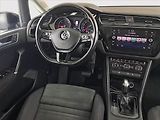 Volkswagen Touran (2019) Highline 2.0 TDI, Automat - náhled 7