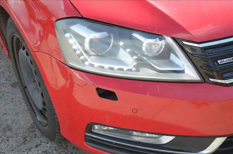 Volkswagen Passat (2012) VARIANT 1,6 TDI - fotka 7 z 24