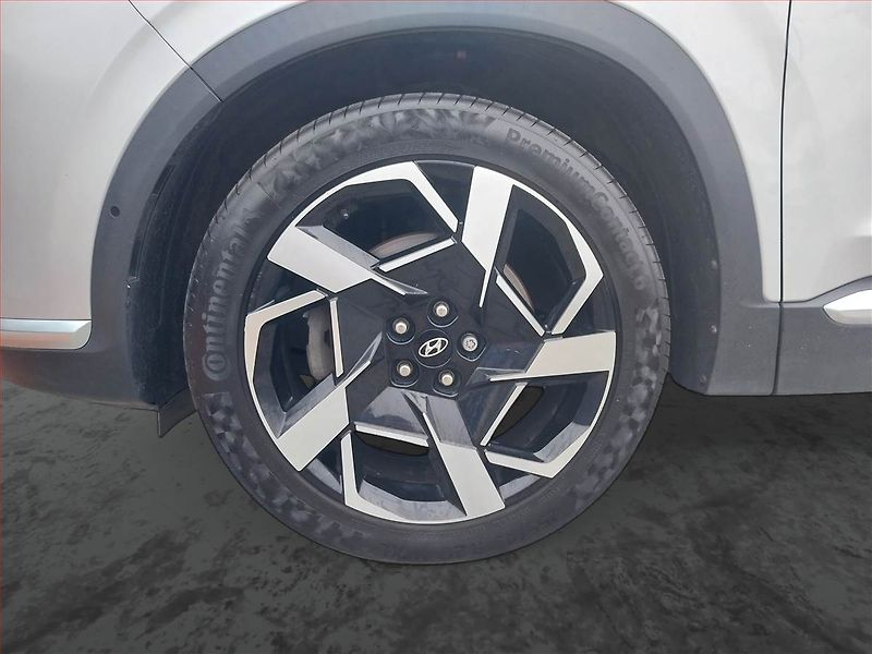 Hyundai Santa Fe (2021) 2.2 CRDi - fotka 15 z 25