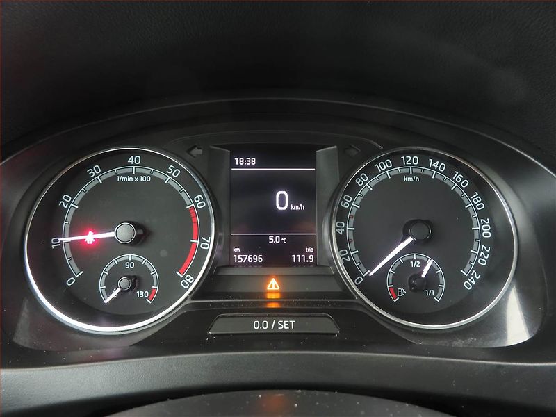Škoda Rapid (2017) Style 1.0 TSI, Xenony - fotka 11 z 15
