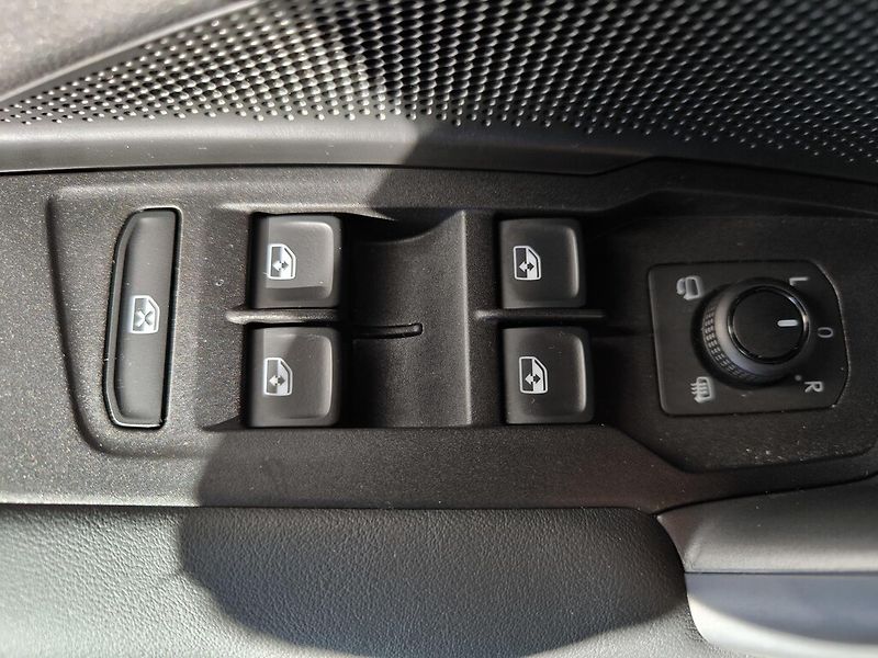 Volkswagen Tiguan DSG 1.5 TSi 96 kW Life - fotka 15 z 21