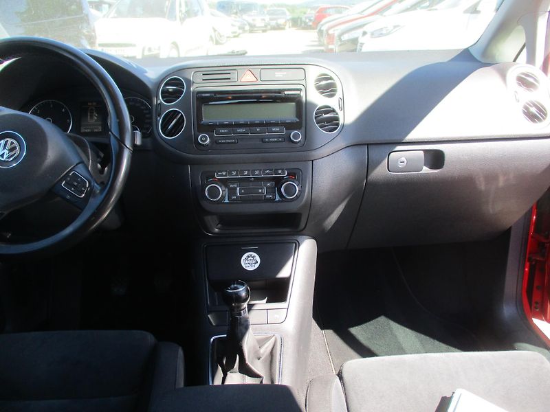Volkswagen Golf Plus (2009) 1,6 TDi - fotka 8 z 12