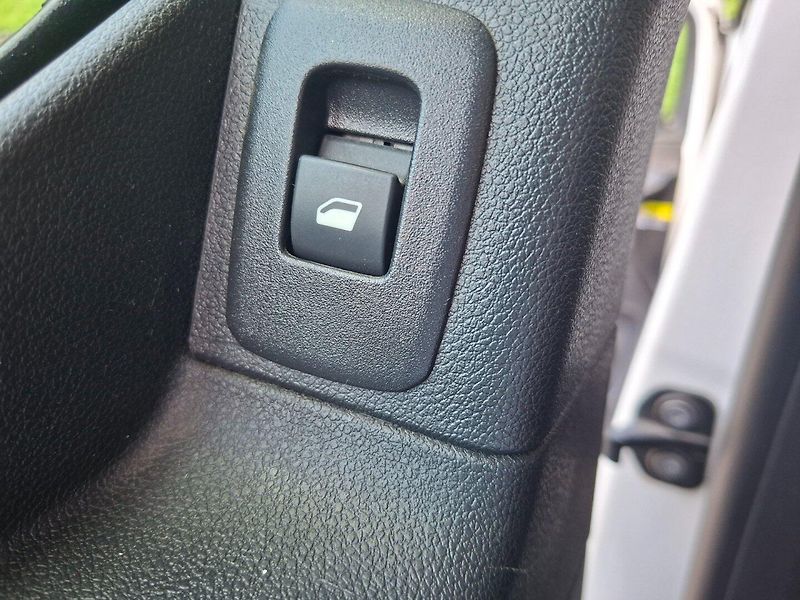 Citroën Berlingo (2020) 1.5HDi 75kW FEEL-NOVÉ ČR-DPH - fotka 27 z 39