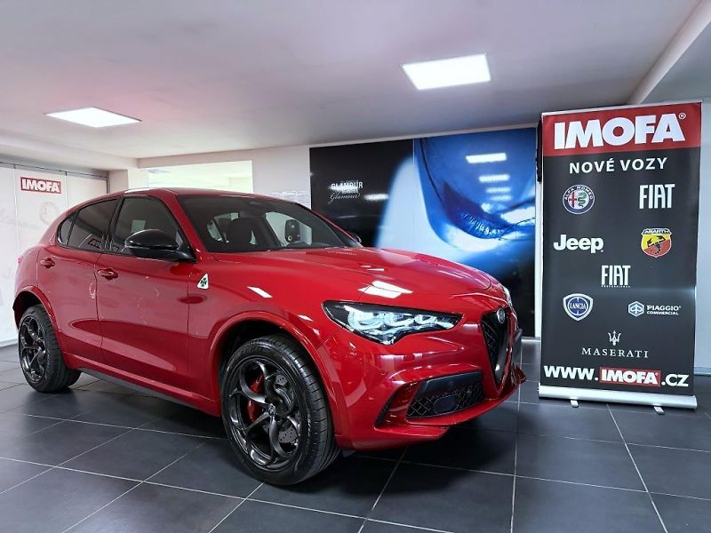 Alfa Romeo Stelvio (2026) 2.9 V6 BiTurbo 520k QV Carbon - fotografie inzerátu