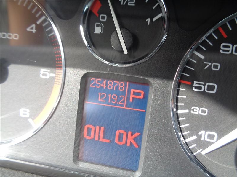 Peugeot 407 2,0 - fotka 14 z 17