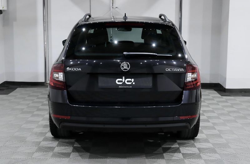 Škoda Octavia 3 FL Combi 1.5 TSI 110 kW - fotka 7 z 35