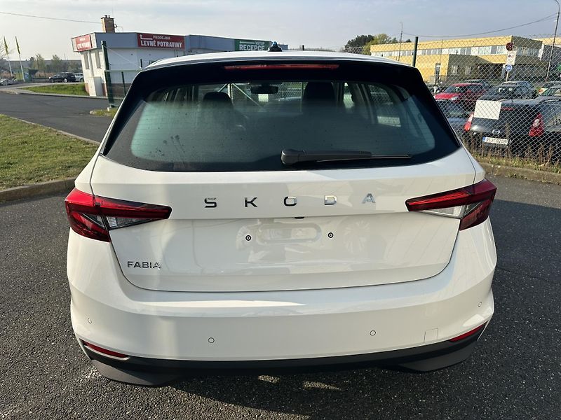 Škoda Fabia CLASSIC 1.0MPI 59kW  - fotka 5 z 13