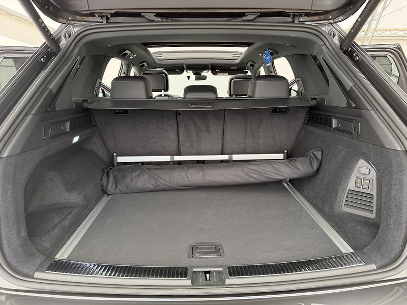 Volkswagen Touareg 3.0Tdi*210kw*DPH*Final-Edition - fotka 14 z 50
