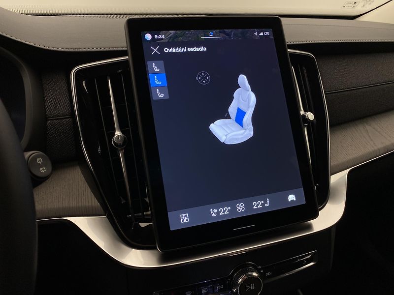 Volvo XC90 T8 AWD RECHARGE DARK REZERVACE - fotka 65 z 67
