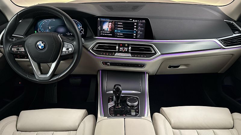 BMW X5 45e AUT xDrive - fotka 8 z 34