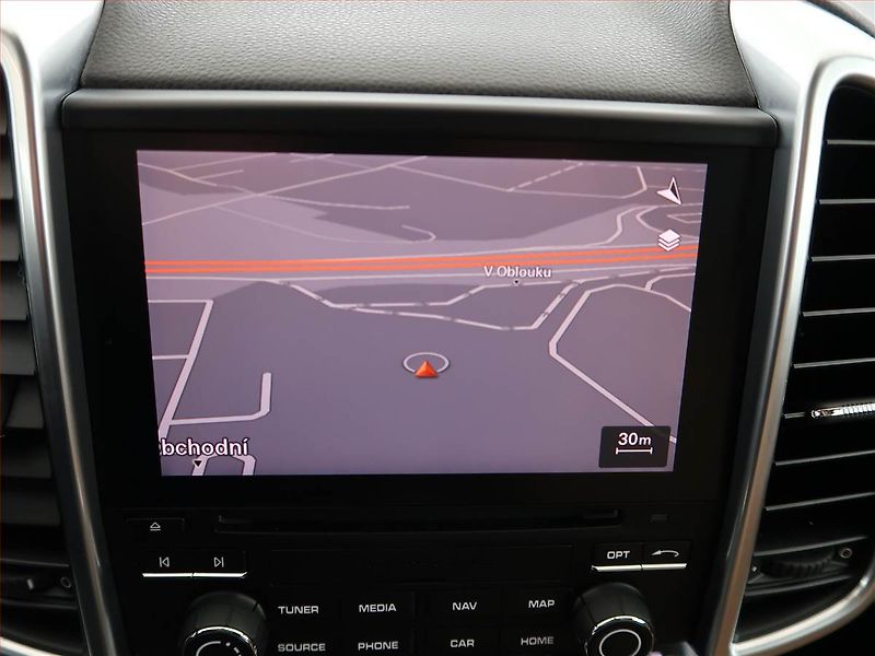 Porsche Cayenne (2016) S Diesel - fotka 21 z 24