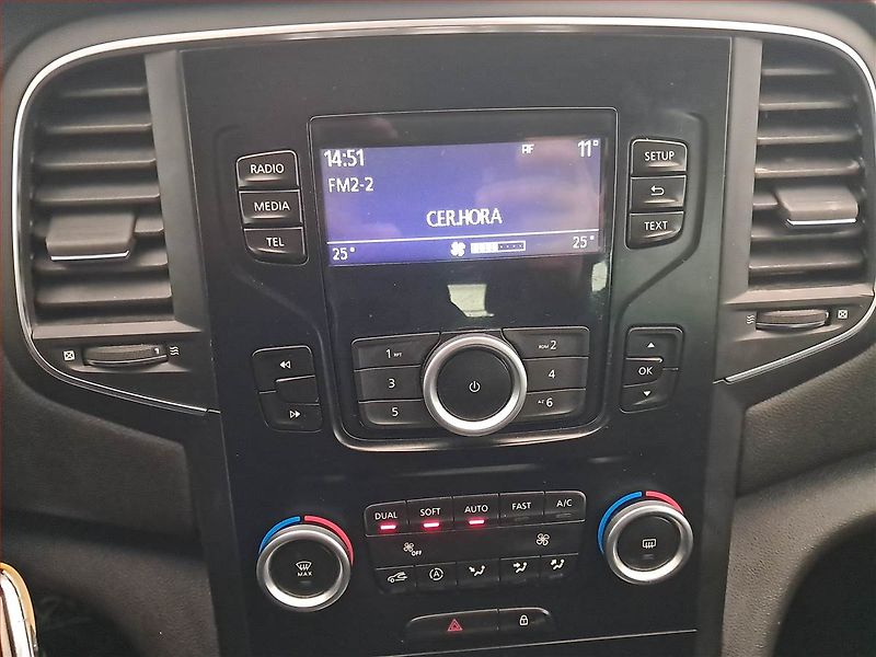 Renault Mégane (2017) 1.6 SCe, ČR,1.maj, Tempomat - fotka 12 z 16