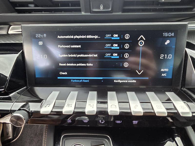 Peugeot 508 (2019) 2.0 BHDi 160 GT line EAT8 - fotka 19 z 34