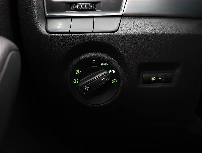 Škoda Fabia (2018) 1.0 TSI, Tempomat - fotka 13 z 17