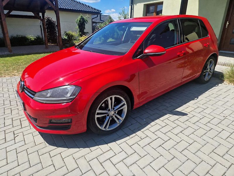 Volkswagen Golf (2017) plný servis - fotka 1 z 15