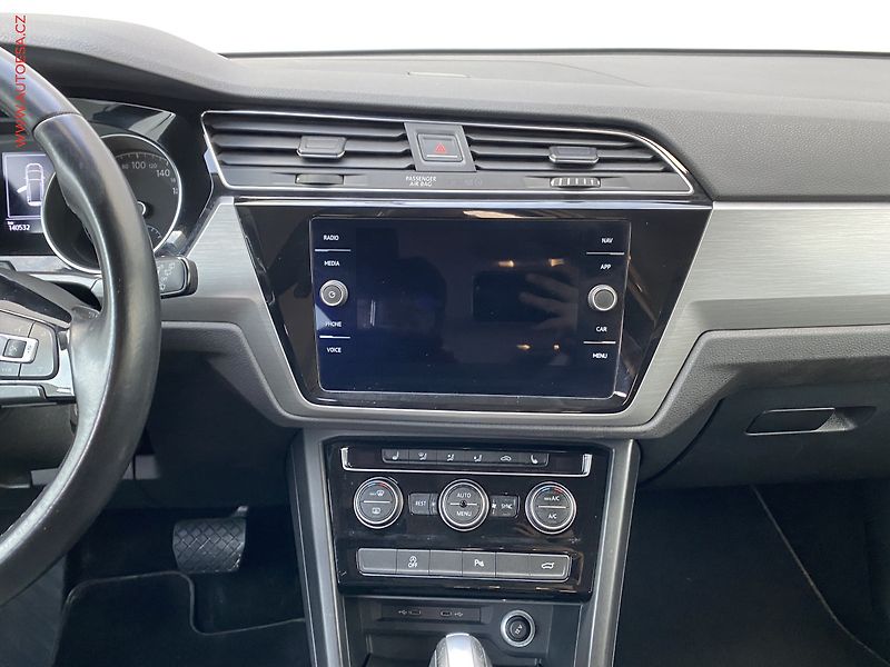 Volkswagen Touran (2021) 2.0 TDi, Comfortline, DSG, - fotka 12 z 19