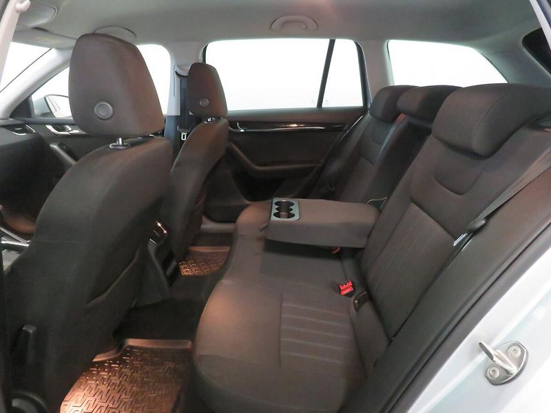 Škoda Octavia - fotka 25 z 26
