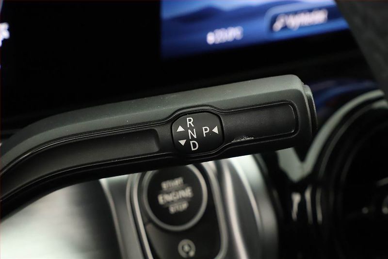 Mercedes-Benz GLB (2024) 200 d 4MATIC - fotka 10 z 20