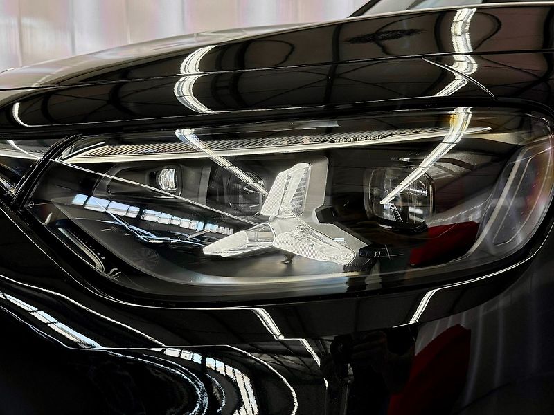 Mercedes-Benz GLB 8G-eDCT 4MATIC AMG, PANORAMA, - fotka 7 z 27