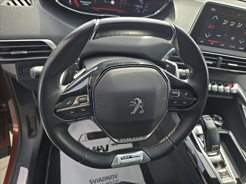 Peugeot 3008 1,6 GT Line  THP 165k EAT6 - fotka 14 z 44
