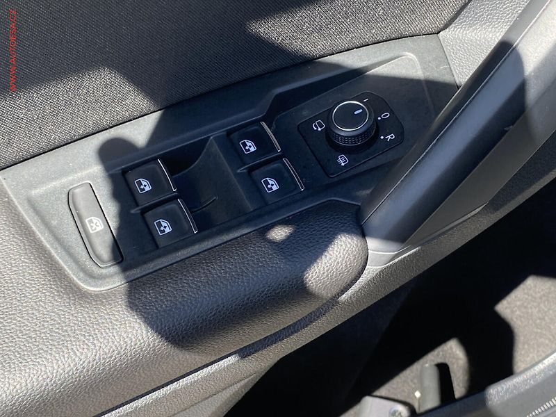 Volkswagen Tiguan (2019) 1.5 TSi, Highline, DSG, LED - fotka 11 z 20