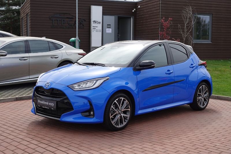 Toyota Yaris HSD Premiere Edition druhá sad - fotografie inzerátu