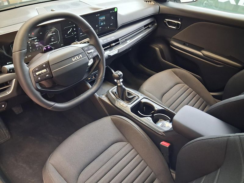 Kia K4 (2026)  1,0 T-GDi GPF EXCLUSIVE - fotka 7 z 9