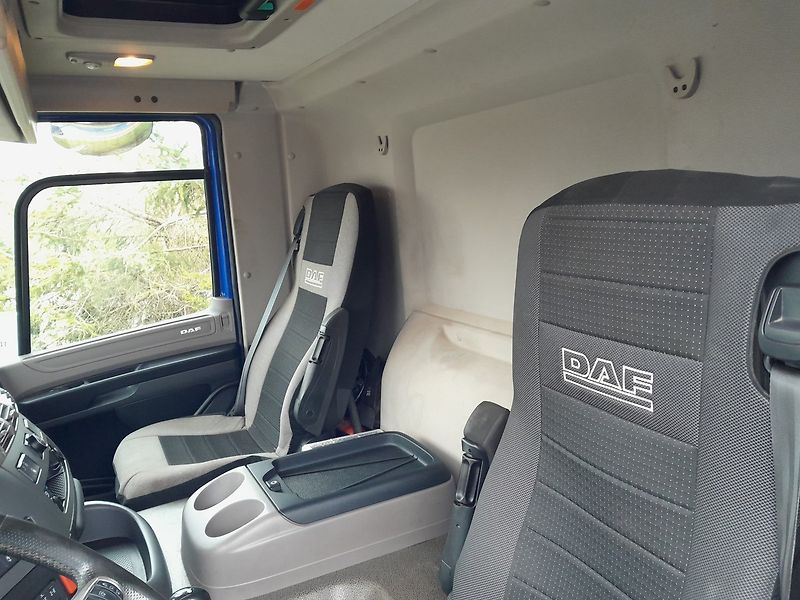 DAF CF 480 FAT 6x4 - fotka 26 z 44
