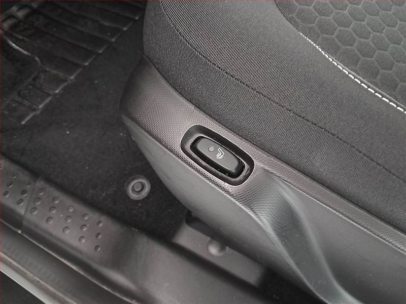 Smart Fortwo (2023) electric drive, SoH 94% - fotka 17 z 21
