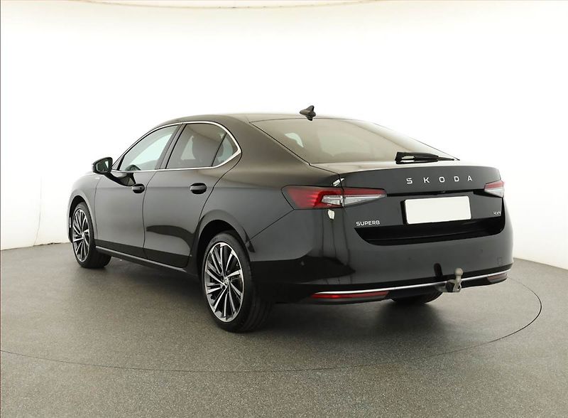 Škoda Superb (2024) 2.0 TDI - fotka 4 z 21