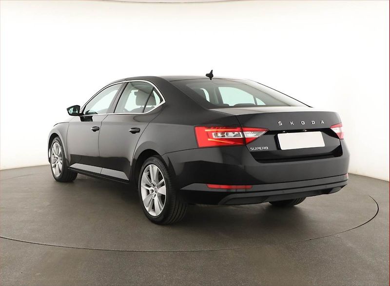 Škoda Superb (2020) Style 2.0 TDI, Automat, ČR - fotka 4 z 20