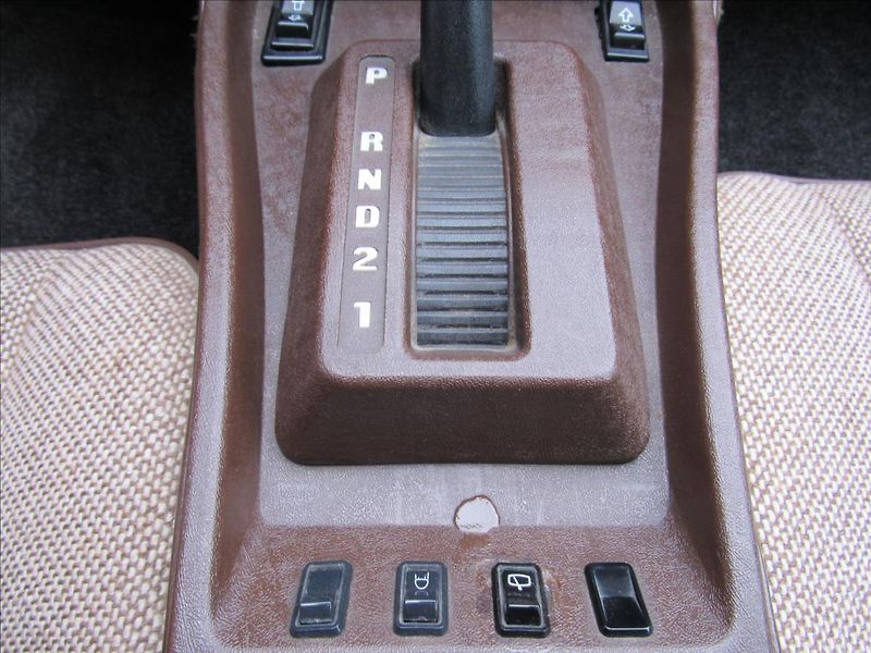 Porsche 924 2,0 Coupe Targa Automat - fotka 20 z 29