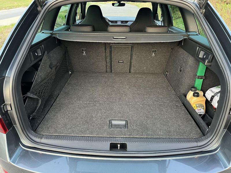 Škoda Octavia (2019) Touring Sport - fotka 14 z 19