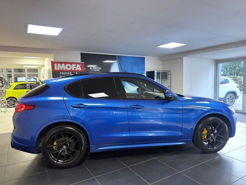 Alfa Romeo Stelvio (2020) 2.0T 280k AT8 ZF Q4 4x4 Veloce - fotka 4 z 22