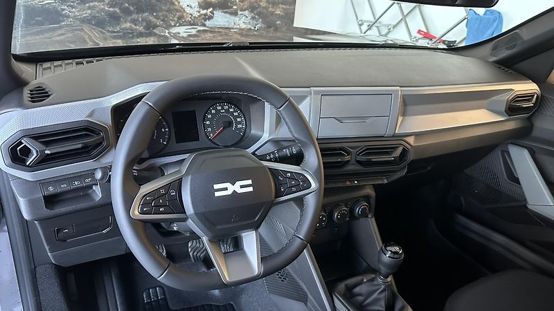 Dacia Duster (2026) Essential Eco-G 120 - fotka 11 z 19