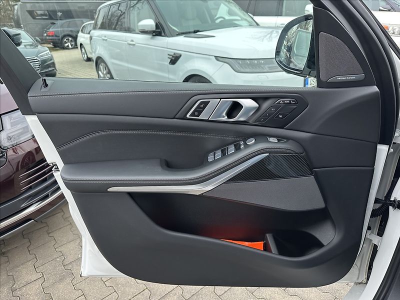 BMW X7 40d Msport Xdrive - fotka 25 z 43
