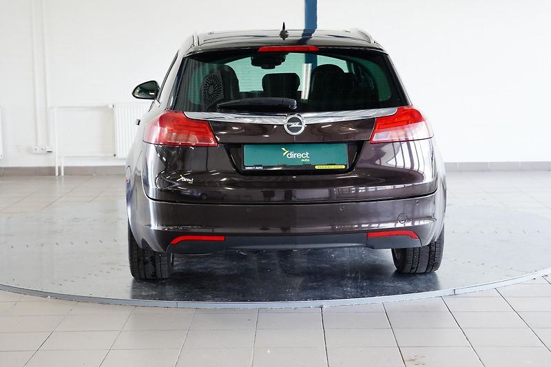 Opel Insignia - fotka 6 z 22