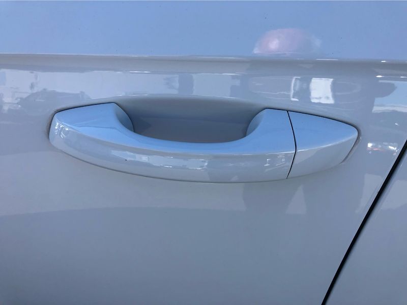 Volkswagen Touareg 3,0 TDI V6 4Motion - fotka 26 z 27
