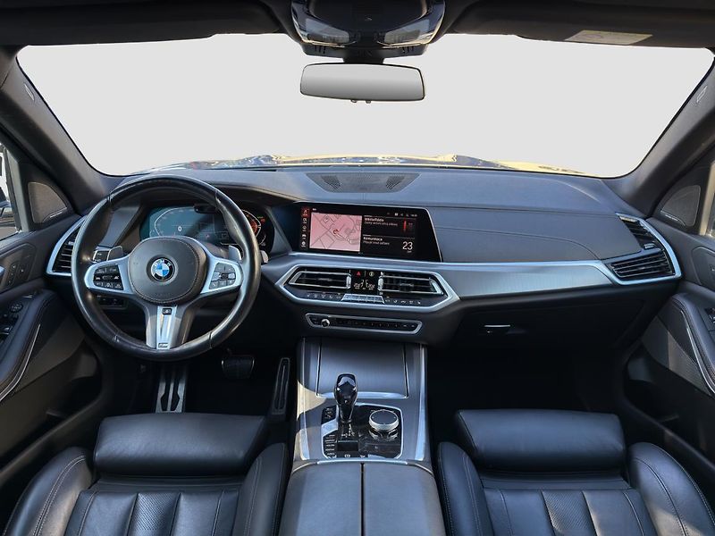 BMW X5 xDrive30d - fotka 4 z 21