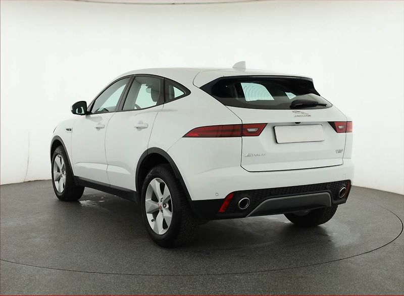 Jaguar E-Pace (2021) D150 AWD - fotka 4 z 20