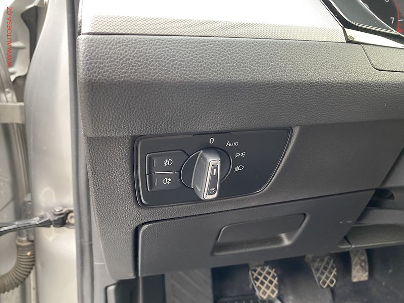 Volkswagen Passat (2017) 1.8 TSi, ČR, Comfortline, LED - fotka 15 z 18