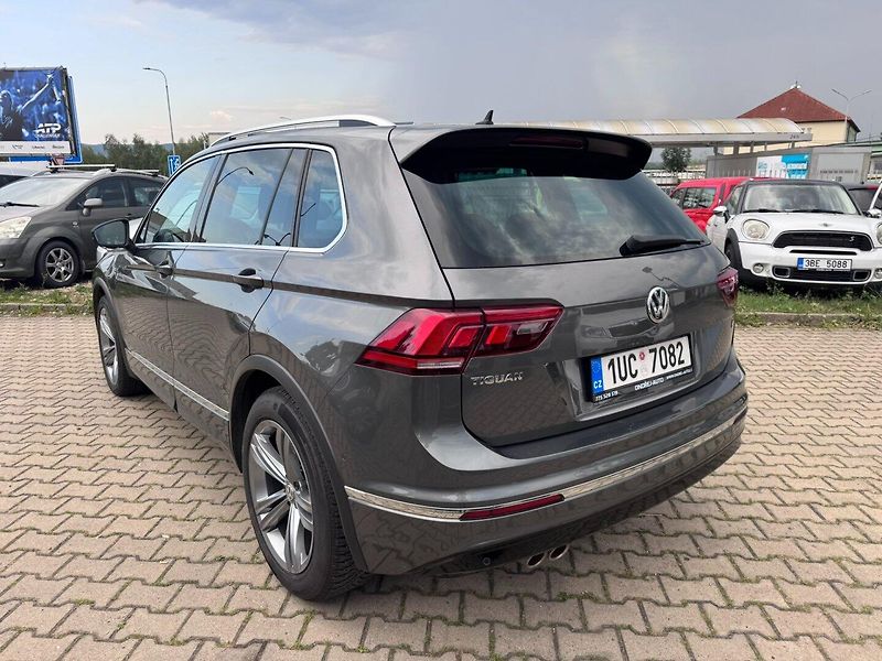 Volkswagen Tiguan (2020) R-LINE 1,5 TSI 110 KW 1. MAJ - fotka 3 z 50