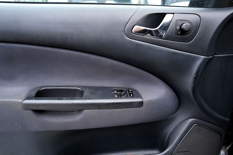 Škoda Octavia 1.9 TDI, 110KW/ČR/kůže/Al.kola - fotka 18 z 36
