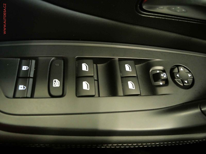 Peugeot 408 (2023) 1.2PT, 2.maj,ČR, servis - fotka 14 z 22