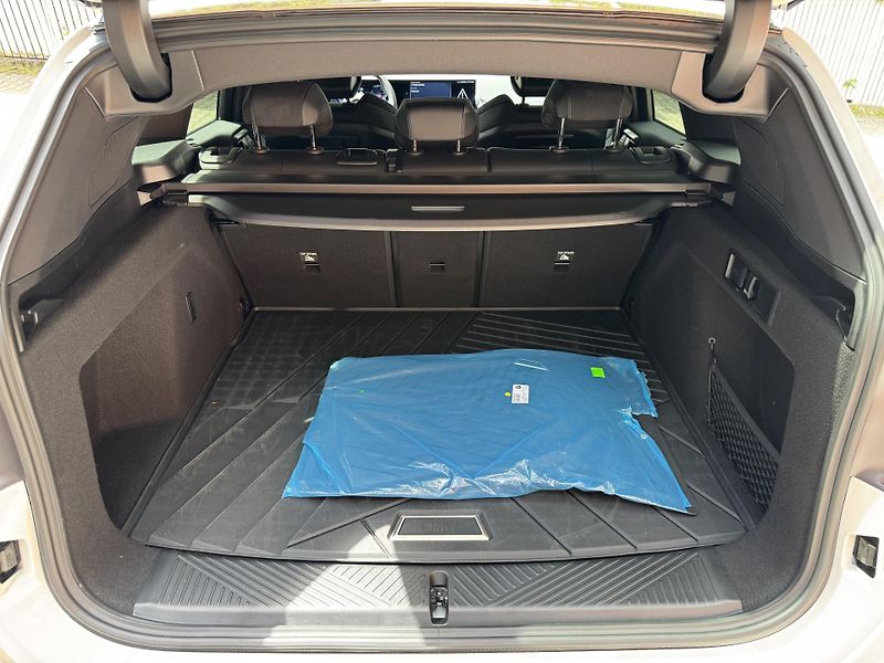 BMW X3 40xD-M PAKET-R19-LED-H&K - fotka 35 z 36